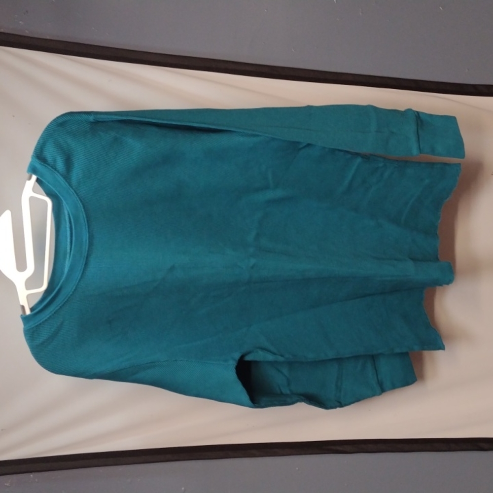 Turquoise Thermal Top - Picture 1 of 5